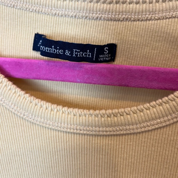 FREE GIFT with Abercrombie & Fitch Waterfall Cardigan - Picture 9 of 11